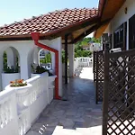 فندق Gamartata 2*