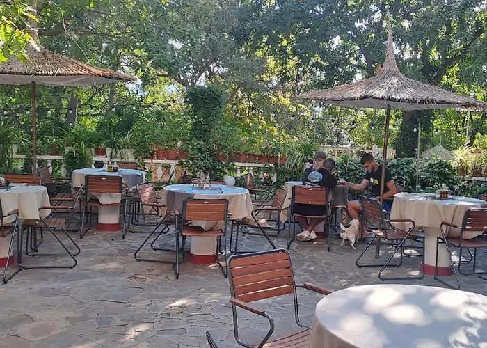 ホテル Gamartata デューニ